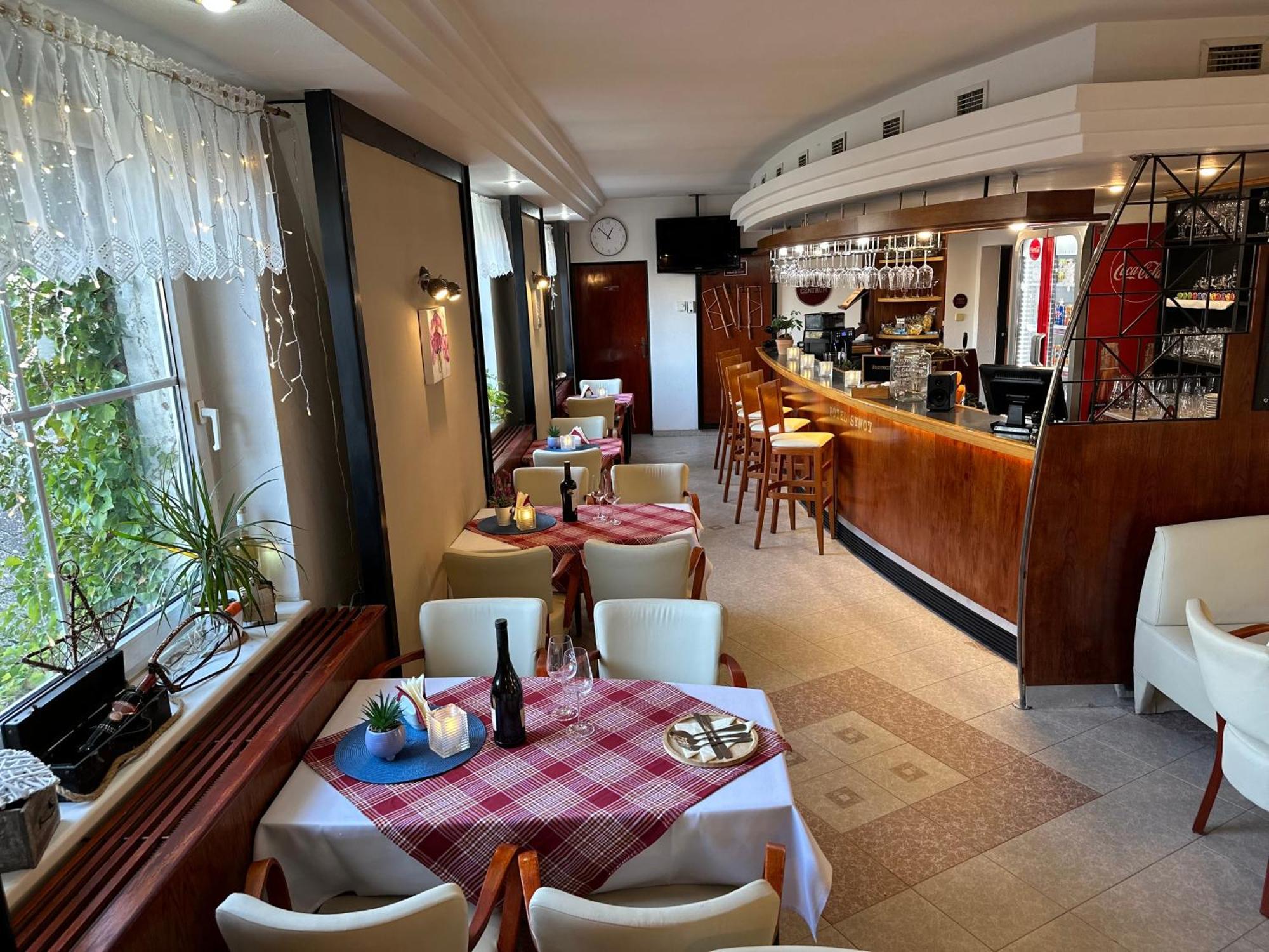 אוהרסקה הראדיסטה Wellness Hotel Stare Mesto מראה חיצוני תמונה